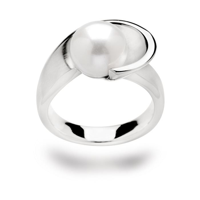 Bastian silver statement ring set with a fresh water pearl Bastian silver statement ring set with a fresh water pearl