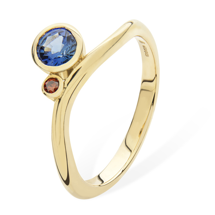 Esme ring in 18ct gold and sapphire