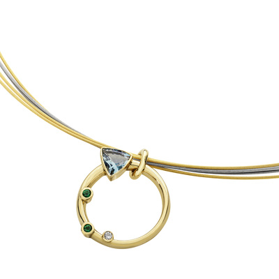 Abi pendant in 18ct yellow gold by Charmian Beaton