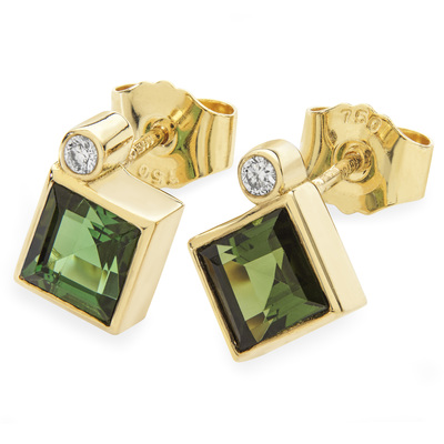Liv studs in 18ct yellow gold by Charmian Beaton