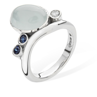 Serafina ring in platinum 